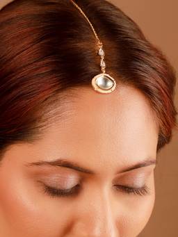 Voylla - Kundan Elegance Aarvi Gold Maangtika