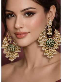 BEAUTY SPOT JEWELLERY - Emerald Noor Chandbali Earrings