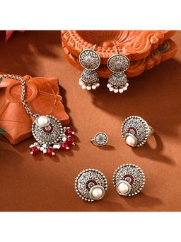 Yellow Chimes - Silver Oxidised Pearl Beaded Jewellery Set