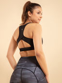 Black color option, Sold out, Currently selected