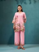 Pink color option, Currently selected