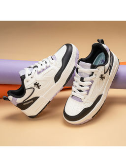 Red Tape - Women Solid White & Black Lifestyle Sneakers