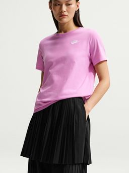 Nike - Women Sportswear Club Essentials T-Shirt