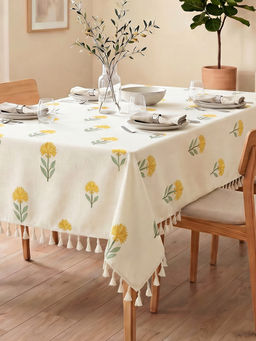 Urban Space - Aster Yellow Cotton Decorative Tassels Dining Table Cover