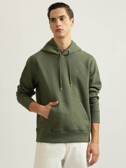 GANT - Men Olive Solid Hooded Full Sleeves Pullover Sweatshirt