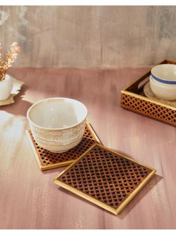 Fabindia - Brown Ziya Cutwork Wooden Trivet Set Of 2
