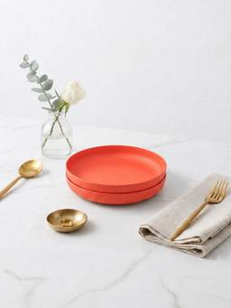 YELONA - Round Orange Eco-Friendly Wheat Straw Bamboo Fiber Plates Set Of 2 For Dining