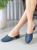Blue color option, Sold out, Currently selected