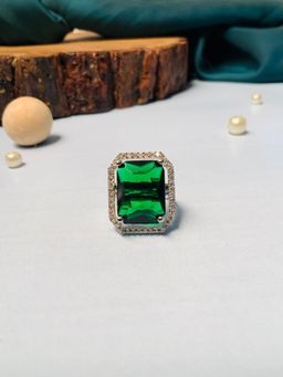 Abdesigns - High Quality Extravagant Silver Plated Ring - Green
