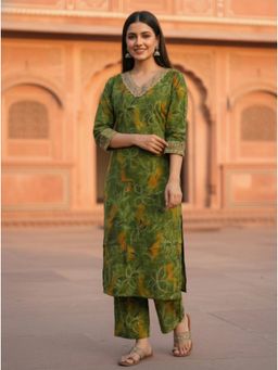 FASHOR - Floral Printed Embroidered Straight Fit Kurta
