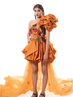 MODO CALDO - Orange Golden Hour Dress with Trail