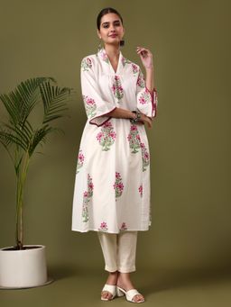 Jaipur Kurti - Women Off White Pure Cotton Floral A-Line Kurta