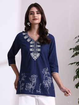 Jaipur Kurti - Women Indigo Pure Cotton Embroidered Straight Kurta