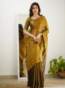 Gold color option, Currently selected