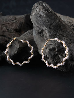 E2O - Contemporary Golden Drop Earring Embellished With White Peral For Women