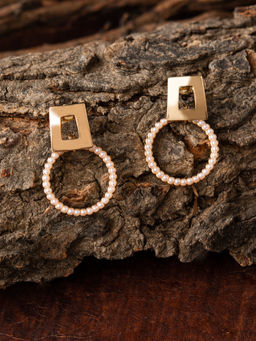 E2O - Contemporary Golden Hoop Earring Embellished With White Peral For Women