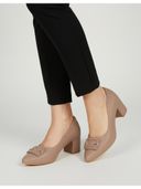 Nude color option