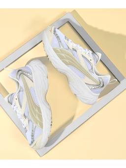 Puma - White Morphic Metallic Wns Running Shoes