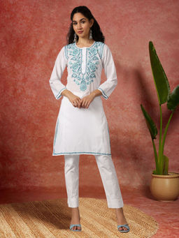 PARAMOUNT CHIKAN - Women Hand Embroidered Lucknowi Chikankari Cotton Kurta