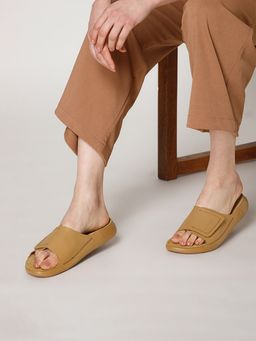 NoStrain - Women Broad Strap Leather Sandals - Tan