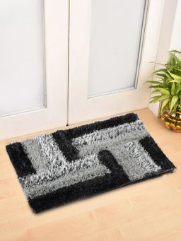FABINALIV - Black Geometric Polyester Door Mat