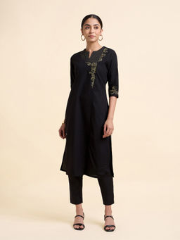 VISMAY - Black Embroidered Cotton Regular Kurta