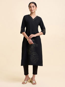 VISMAY - Black Embroidered Cotton Regular Kurta