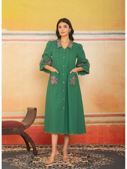 Cevara - Green The Evergreen Midi A-Line Dress