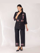 Black color option, Sold out, Currently selected