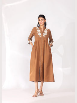 Cevara - Brown Belleza Brown Empire Dress