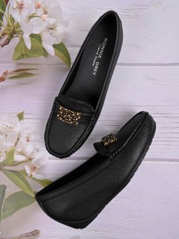 Ronnie Grey - Women Black Textured Loafers