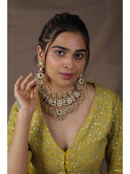 RIANA JEWELLERY - Trendy Bridal Necklace Set/22Kt Gold Plated Necklace With White Hangings