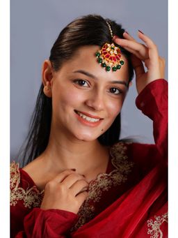RIANA JEWELLERY - Green Beads With White Jadtar Maang Tikka