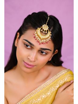 RIANA JEWELLERY - Pan Shape Unique Maang Tikka With Rose Pink Drops