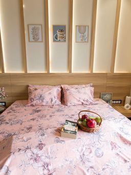 Reysha - Fleurs De Paris 400 TC Cotton Queen Bedsheet with 2 Pillow Covers