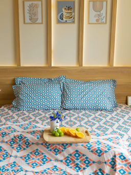 Reysha - Ikkat Essence 300 TC Cotton Double Bedsheet with 2 Pillow Covers