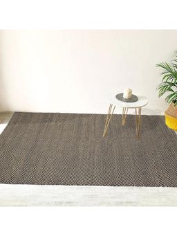 THE HOME TALK - Hand Woven Zig Zag Jute Area Rug Feet Navy