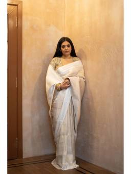 PRIYANKA RAAJIV - Chandrika Ivory Silk Banarasi Mashroo Saree with Unstitched Blouse