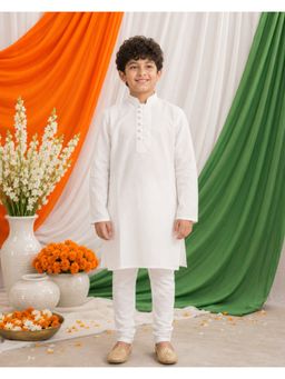 Aarika - White Solid Straight Kurta and Pyjama