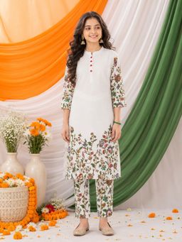 Aarika - White Floral Straight Kurta