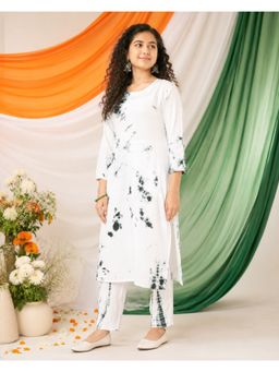 Aarika - White Textured Straight Kurta