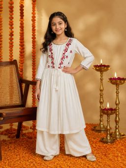 Misbis - White Floral Kurta and Palazzo