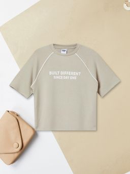max - Girls Typography Print T-shirt-Beige