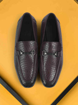 Metro - Men Maroon Slip On Formal Loafers