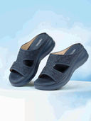 Blue color option, Currently selected