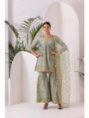 Green color option, Sold out, Currently selected