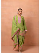 Green color option, Sold out, Currently selected