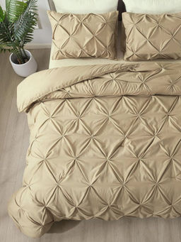 the White Moss - Taupe Marquis Luxurious Pinch Pleated AC Room Comforter & 2 Pillow Covers (King)