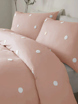 the White Moss - Pink Heavy Winter 300 GSM Bed Comforter & 2 Pillow Covers (King)