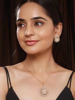 Saraf RS Jewellery - Gold Toned Stone Studded Ginni Locket Jewellery Set